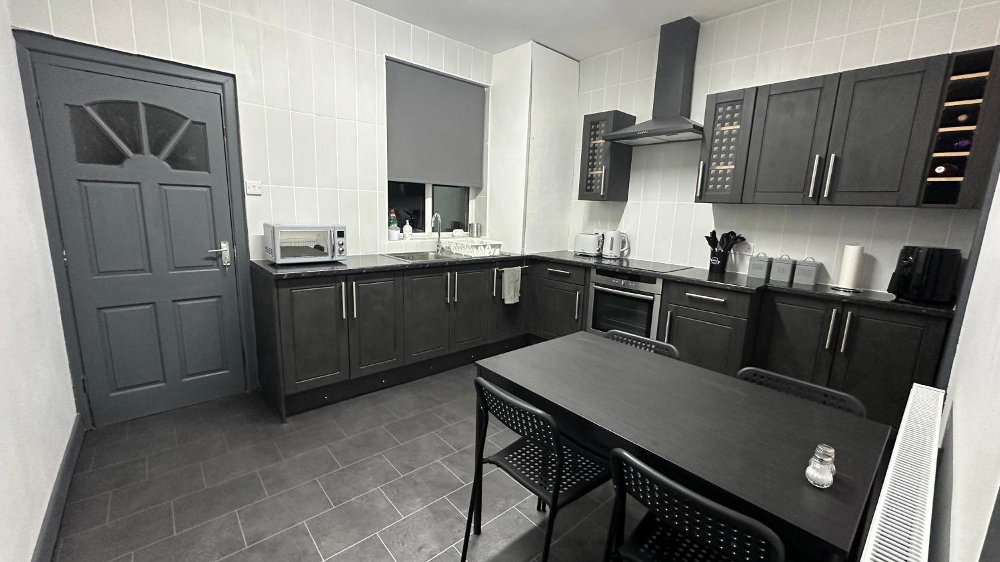 Modern 2 Bed Near Turf Moor Football Stadium, Parks, Canal And Lake Burnley Dış mekan fotoğraf