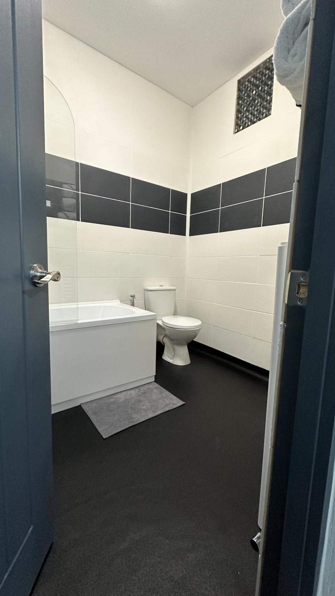 Modern 2 Bed Near Turf Moor Football Stadium, Parks, Canal And Lake Burnley Dış mekan fotoğraf